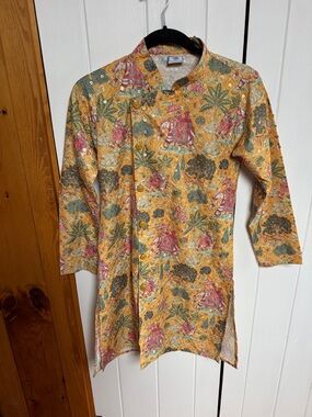 Embroidered Yellow Indian Tunic with Elephant Motif and Sequins
